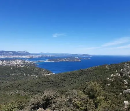 45m2 Climatise 4 Places Independant Dans Avec Piscine * Hyères